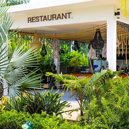 Zee Luxury Boutique Hotel-3